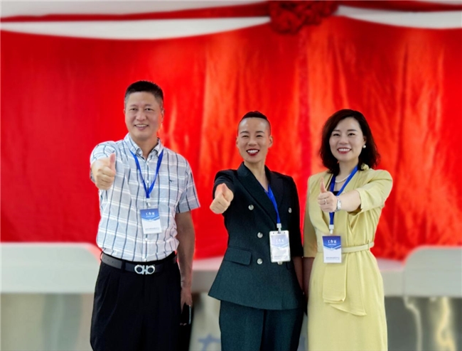 福州市海峡家政服务中心暨女王智慧公司新址正式揭牌_新闻热点