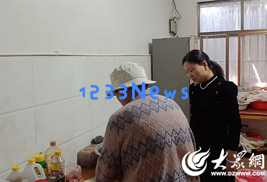 微山县赵庙镇残联召开会议安排“如康家园”五一假期期间的工作计划