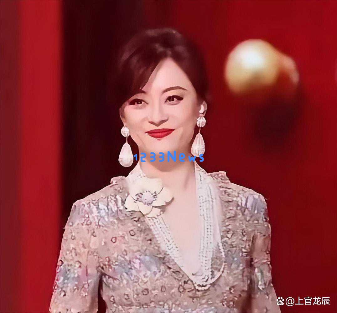 孙俪与叶青同框引发热烈讨论,娱乐圈中的友情是否真的能够超越名利的诱惑?