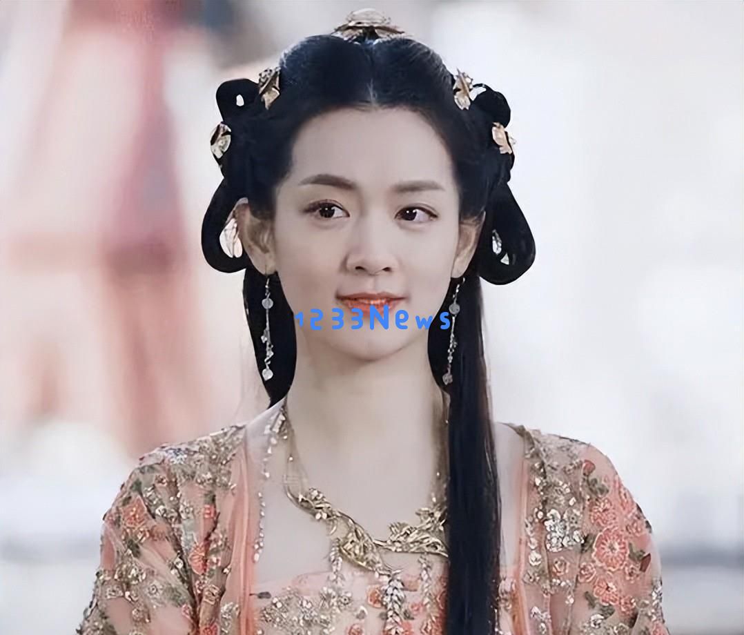 深夜发声猛烈抨击追星族，陈昊宇背后究竟隐藏着怎样的故事和背景？