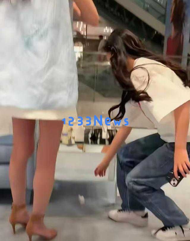 马筱梅为大S的女儿精心筹备生日派对,全班同学齐聚,小玥儿愈加美丽动人