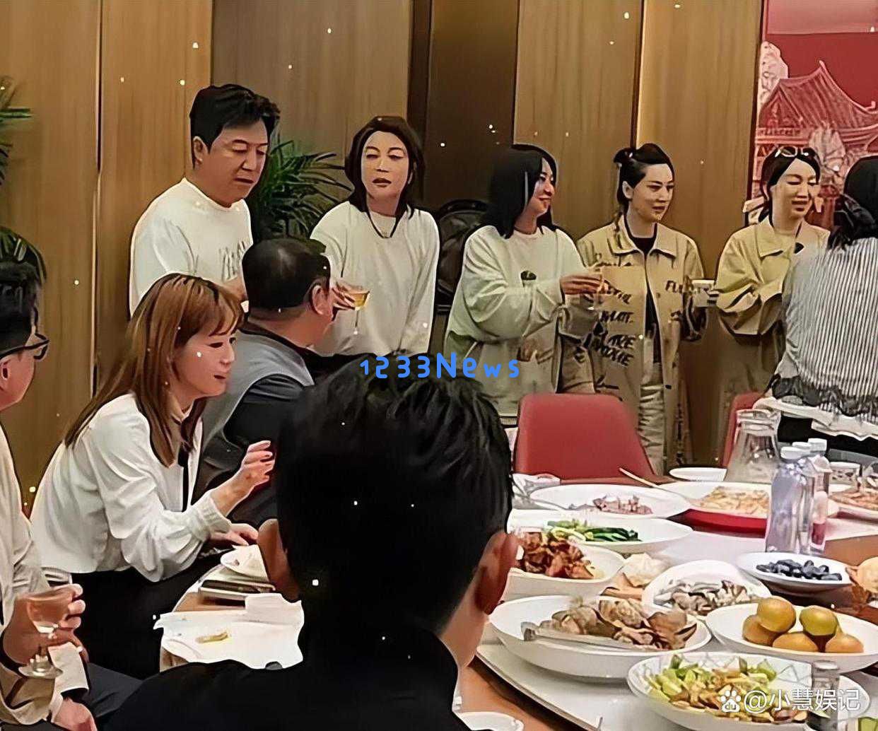 华表奖颁奖后星光璀璨，黄渤陈凯歌主桌，人均80轮流敬酒向领导致敬