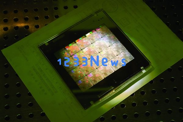男子驾驶改装车辆入境被查获！发动机内幕藏有780个CPU，价值惊人超出百万