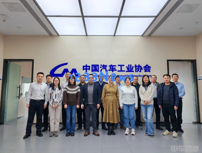 中国商用汽车产业迎来新篇章：2025发展报告编撰工作启动