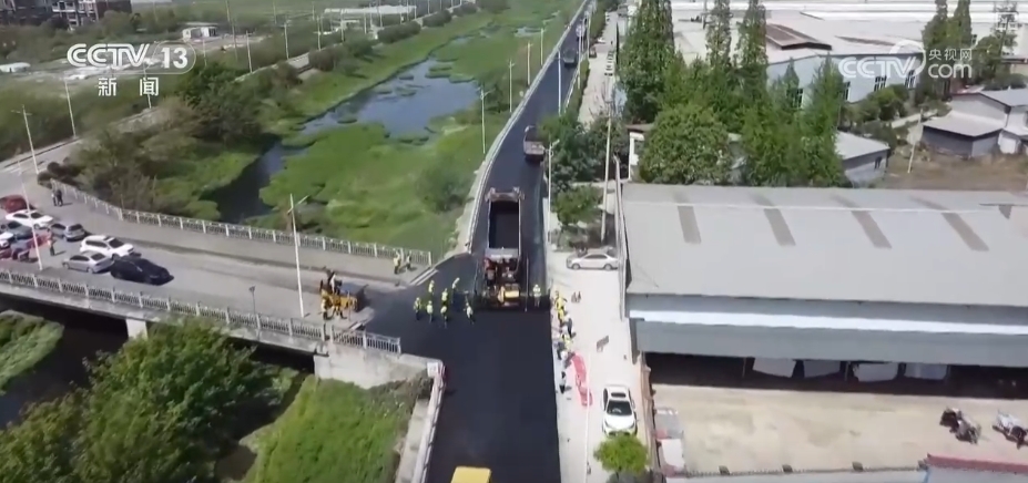 全面推动农村智慧公路养护新模式，助力乡村产业发展构建“交通+”新格局
