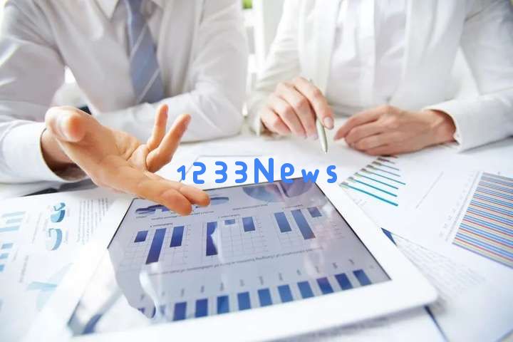 赚疯的腾讯，为AI不惜“月光”