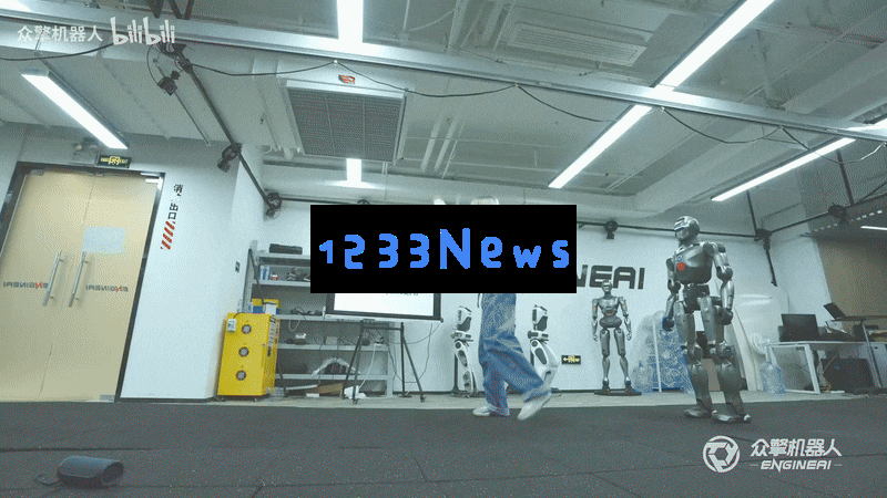 不是CG？没加速？这个国产机器人跳「斧头帮」舞火了，网友：流畅到不像真的