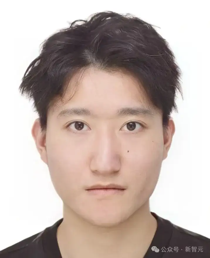 Manus火到国外？网友实测惊呆！00后博士生0天复刻霸榜开源第一
