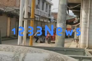西安临潼一男子因小事当街殴打妻子被警方拘留,当地妇联表示将持续关注此事件