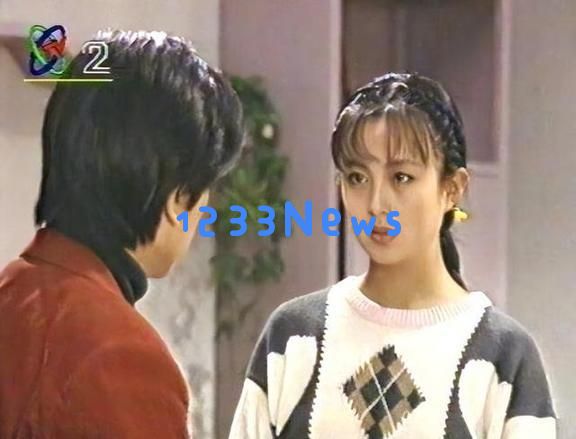 杨童舒现状:虽已50岁依然容颜焕发,执教大学且儿子帅气与她神似