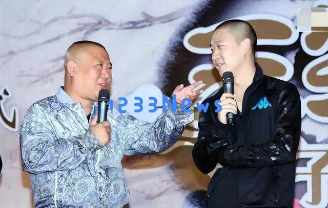 杨议颠覆传统直播授徒模式,15位新徒弟轻松上手相声,助力相声文化焕新生机