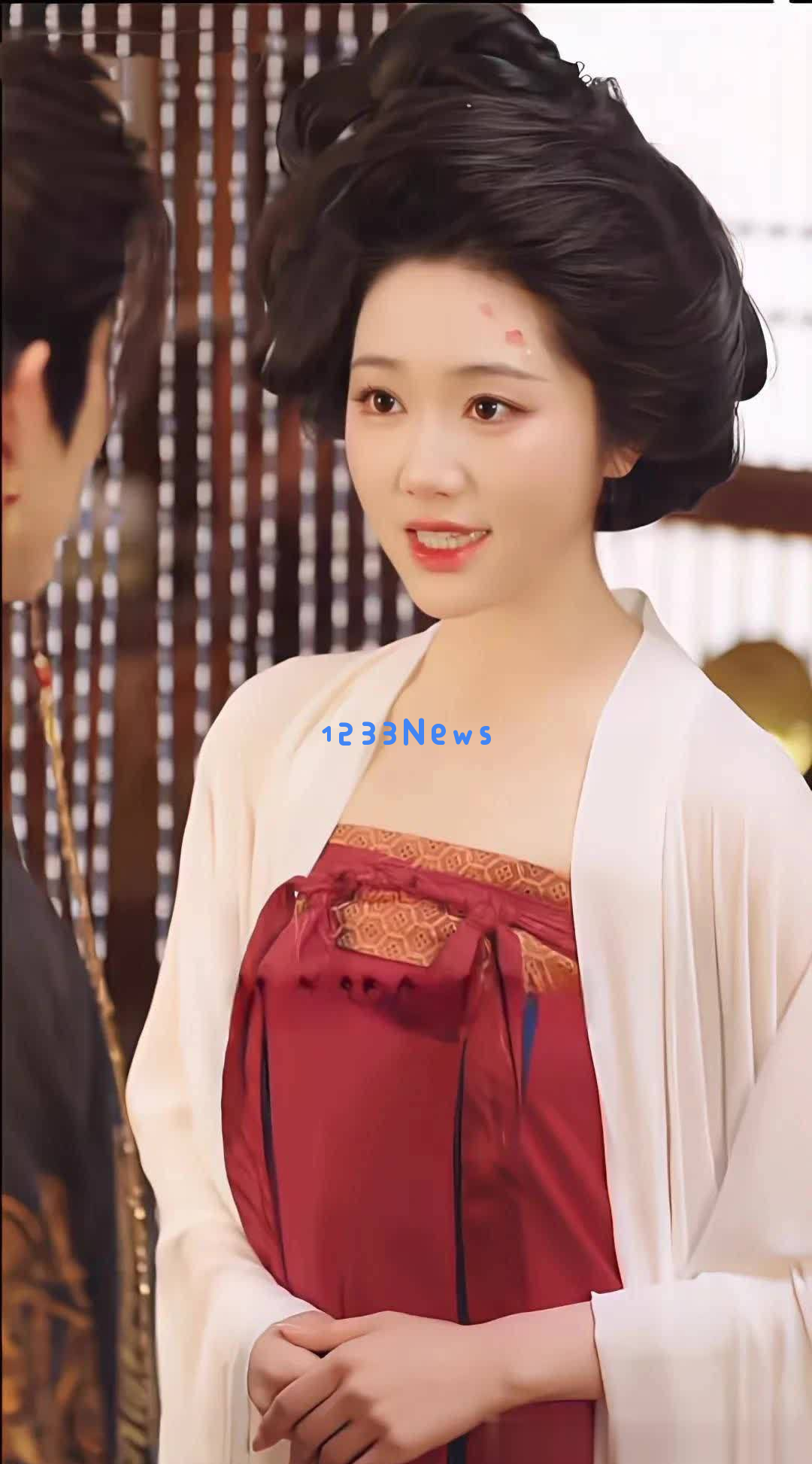 短剧领域女明星竞争激烈,岳雨婷双榜称王,朱茉颜与徐艺真重现荣光