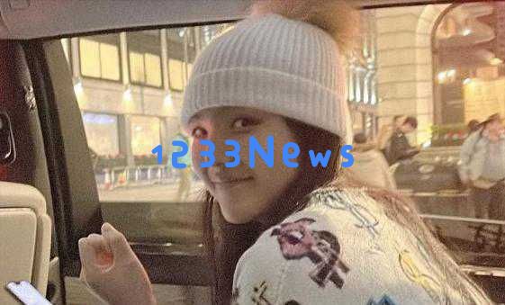 李湘晒奢华粽子庆端午,女儿时尚穿搭引发热议