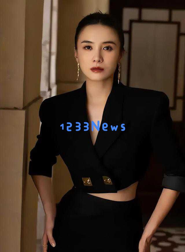 宋佳最新三张心情摄影曝光,连连夺得白玉兰视后引发众多惊喜