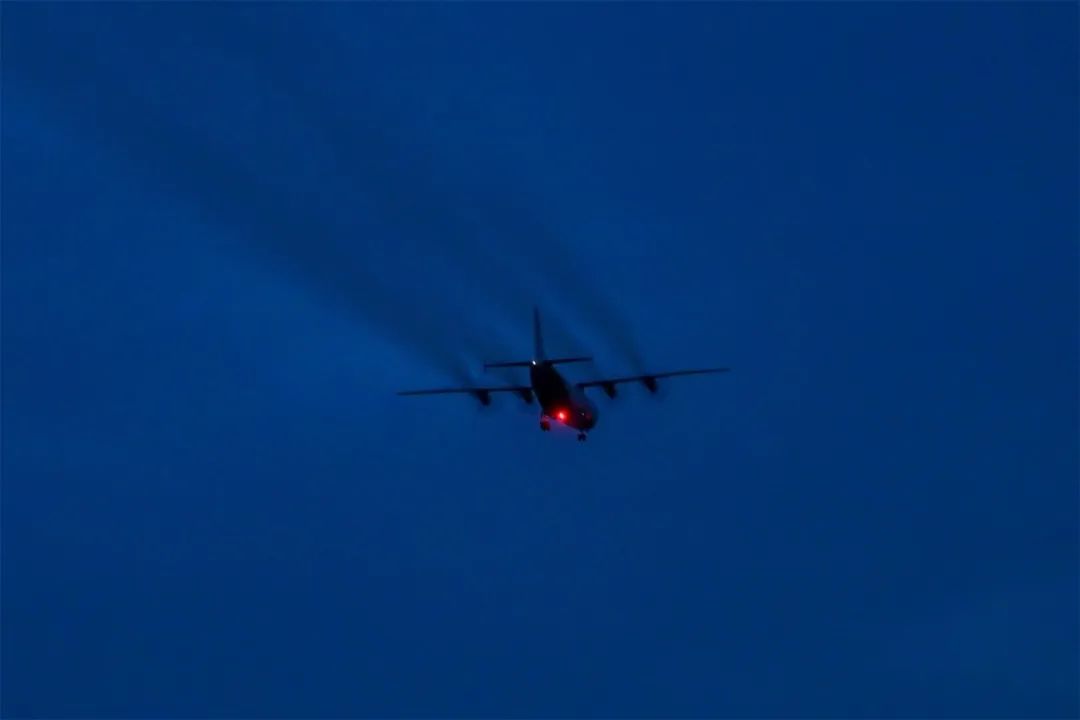 昼夜奋战！东部战区海军航空兵某部开展持续反潜训练提升打击能力