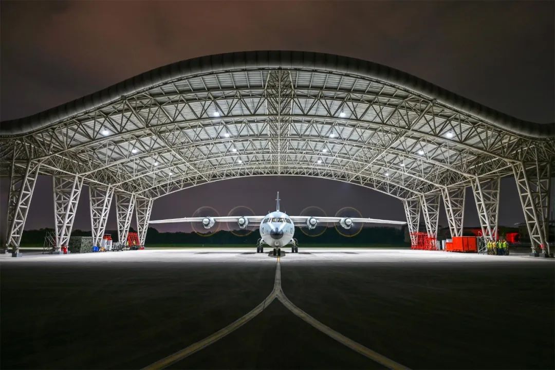 昼夜奋战！东部战区海军航空兵某部开展持续反潜训练提升打击能力