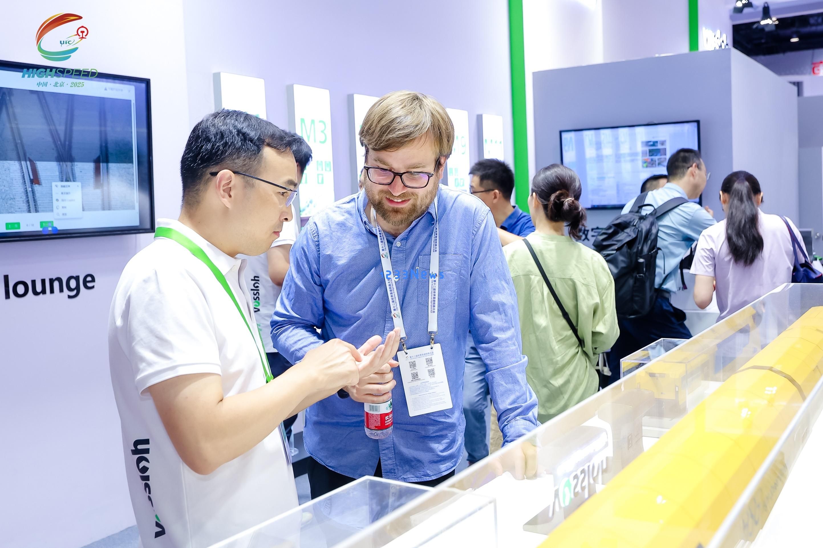 最新科技与装备在中国国际现代化铁路技术装备展上纷纷亮相,展现创新成果