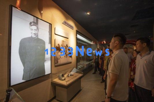 铭记伟大精神实践公交使命——荣成公交集团庆祝七一主题党日活动纪实