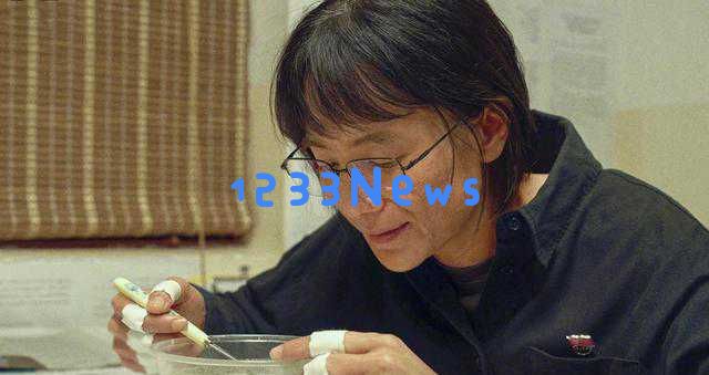 宋佳与海清共同诠释张桂梅,真善美的表现引发广泛讨论,观众期待新版演绎