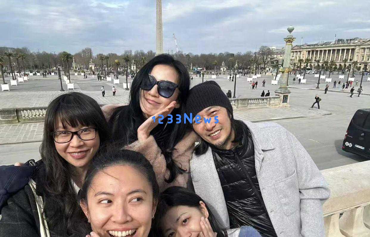 49岁林熙蕾素颜陪伴孩子度过暑假,旅行碎片记录精彩瞬间!