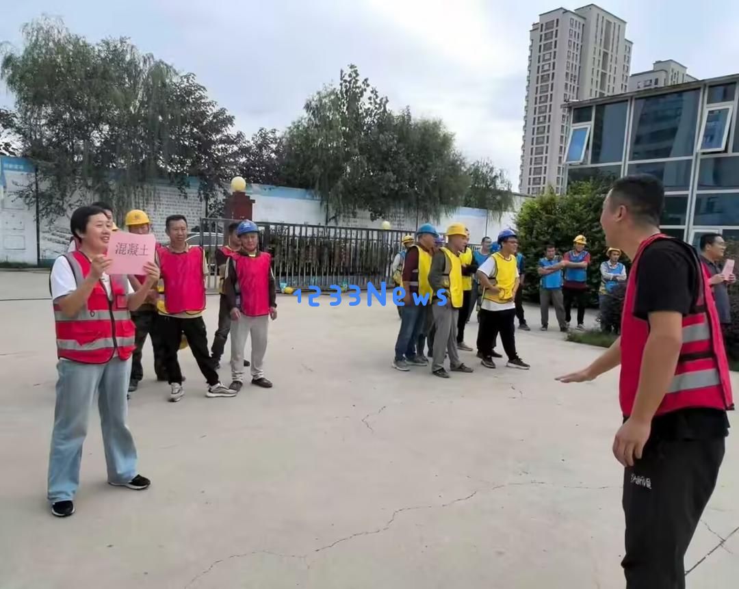 中铁建工即墨中心城项目:双节佳节关怀一线建设者,共享温暖的工地团圆之夜