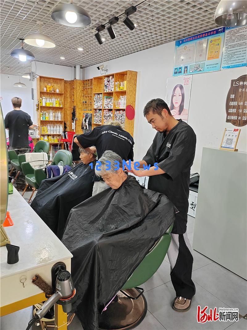 民生关注|社区里的手艺人,用心巧手温暖每一位居民的生活