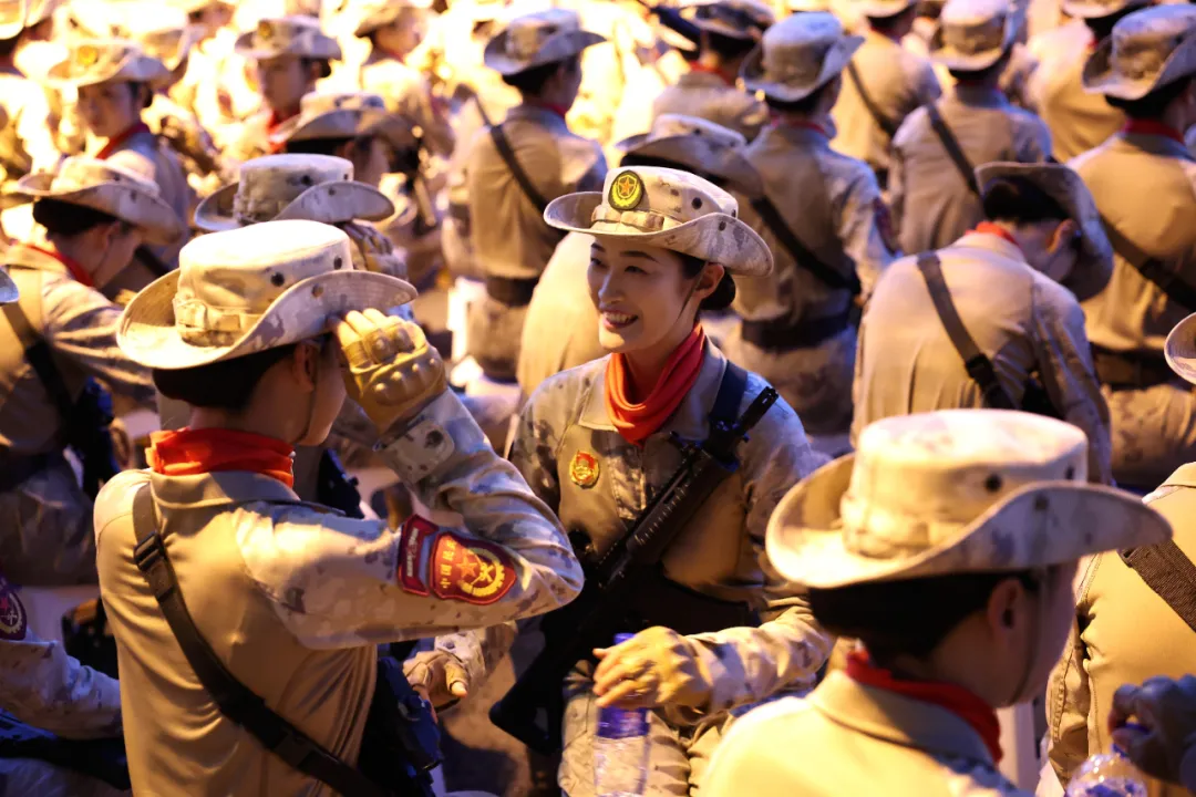 新华社发布视觉盛宴!100幅震撼人心的精彩图片!