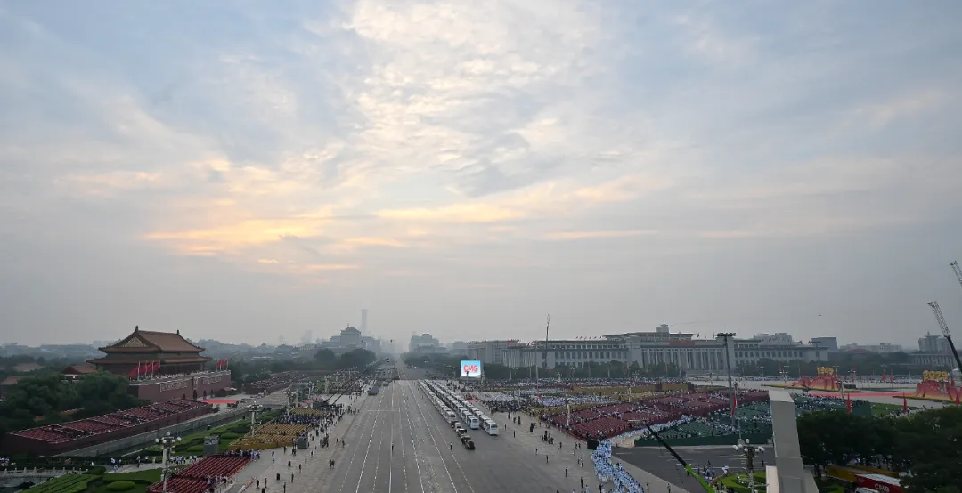 新华社发布视觉盛宴!100幅震撼人心的精彩图片!