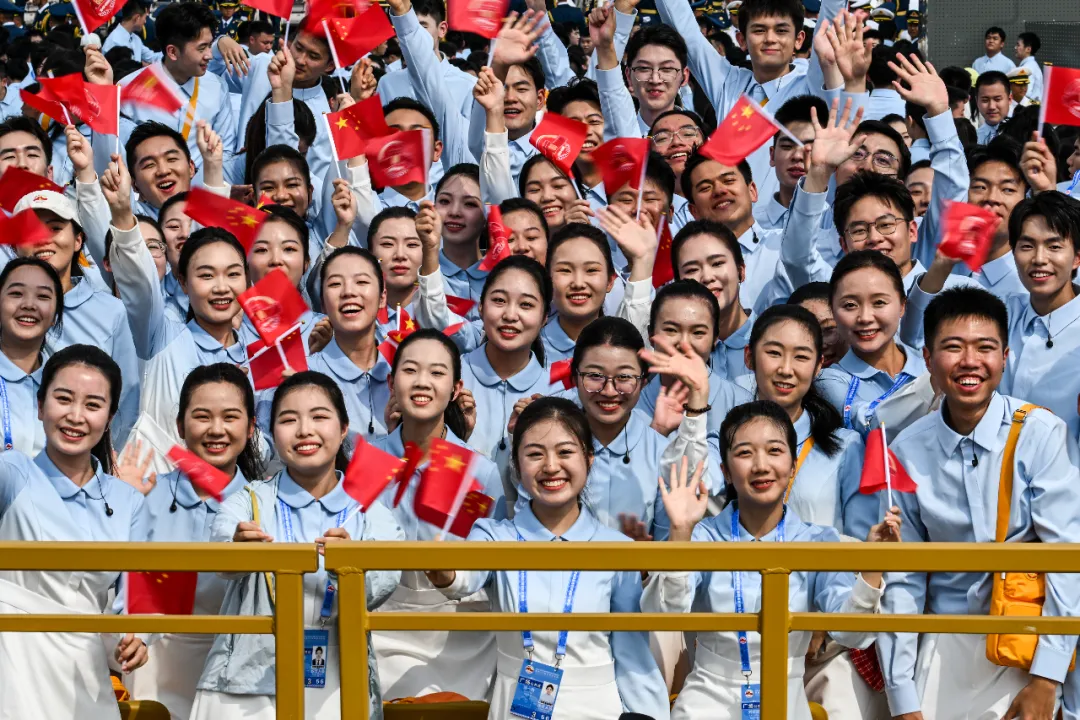 新华社发布视觉盛宴!100幅震撼人心的精彩图片!