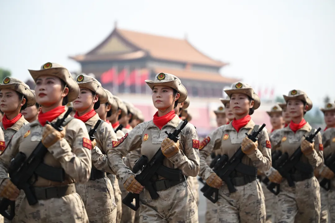 新华社发布视觉盛宴!100幅震撼人心的精彩图片!
