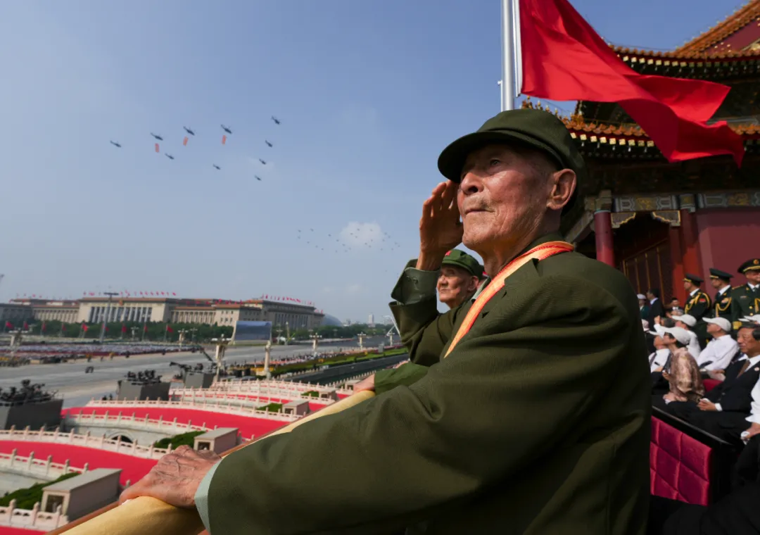 新华社发布视觉盛宴!100幅震撼人心的精彩图片!