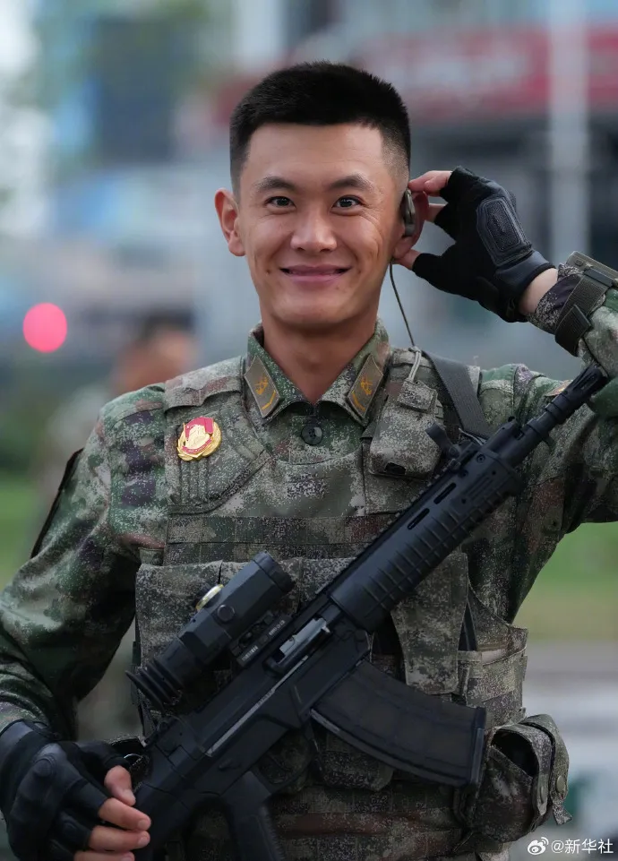 新华社发布视觉盛宴!100幅震撼人心的精彩图片!