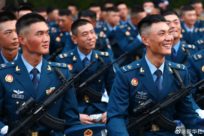 新华社发布视觉盛宴!100幅震撼人心的精彩图片!