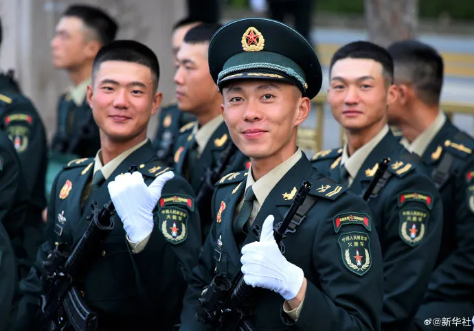 新华社发布视觉盛宴!100幅震撼人心的精彩图片!