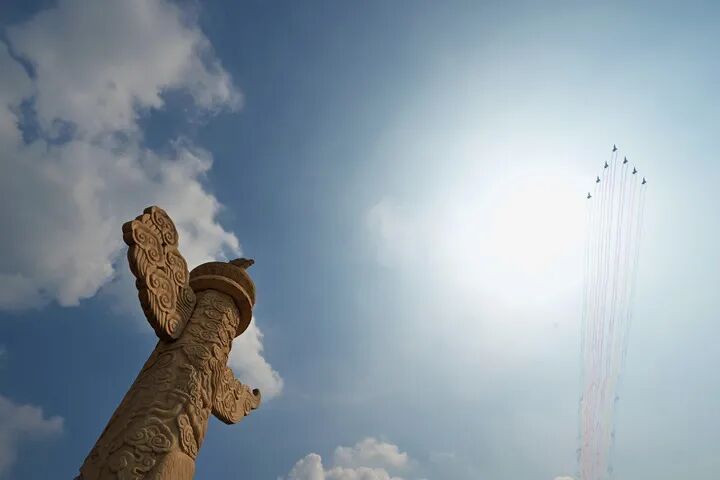 新华社发布视觉盛宴!100幅震撼人心的精彩图片!