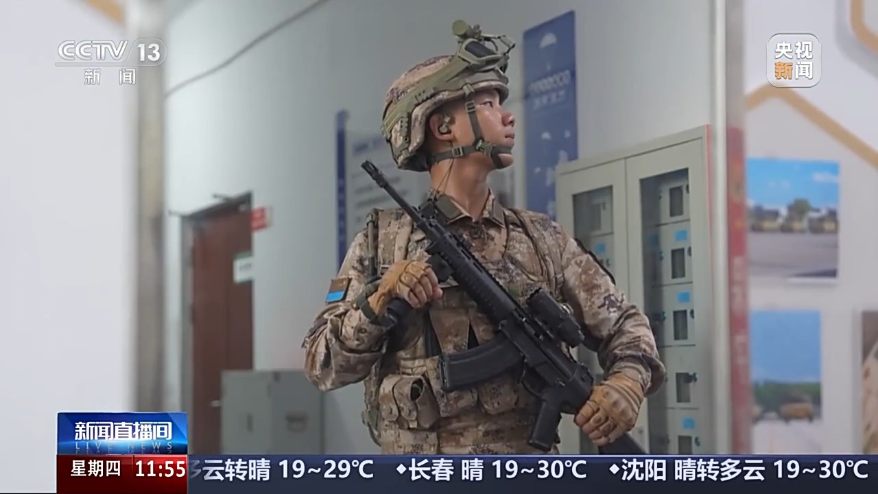 老排长的心愿终于实现:“穿皮鞋到天安门照相”的故事再现上甘岭战役英雄的灵魂