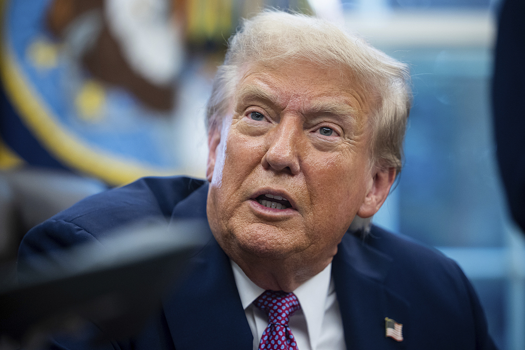 特朗普发文警告:芝加哥将认识到美国防部为何被称为“战争部”