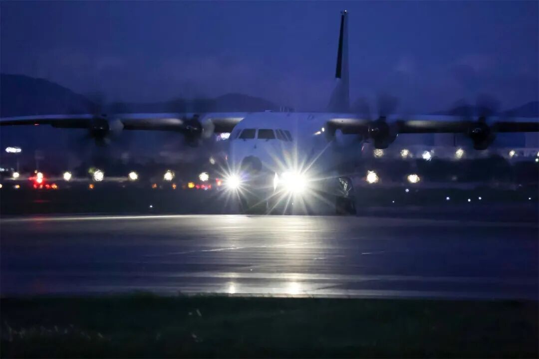 深海布网,海空协同!多机协同反潜训练跨昼夜全方位展开