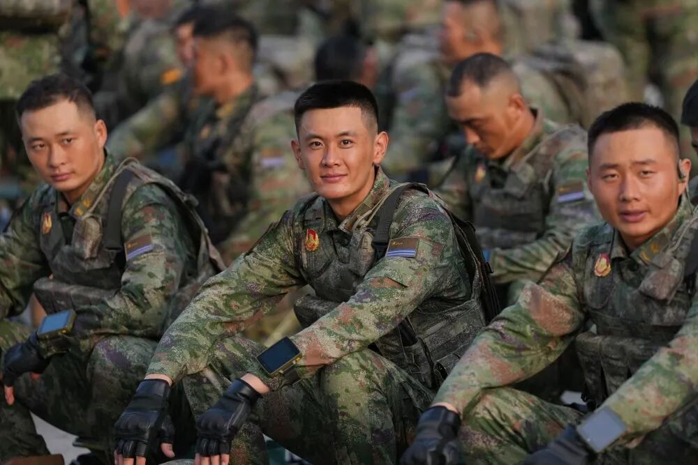 全网争相点赞的“最帅兵哥”,原来是他无疑!