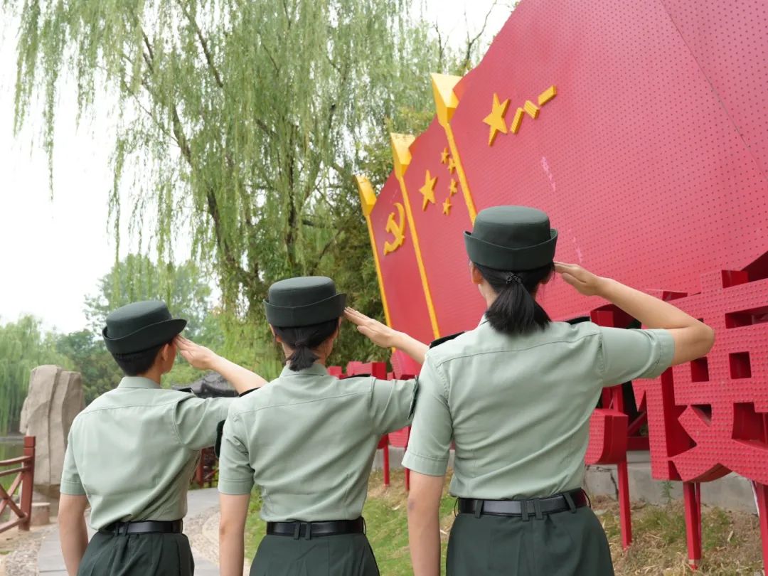 主动戍边三重奏!这个330宿舍,真是与众不同的存在!