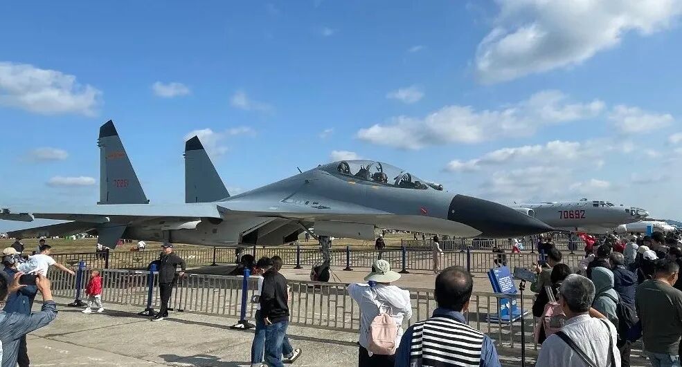 运_20A货舱敞开,网友惊叹大国重器的“宽广胸怀”!