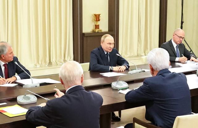 普京公开:俄军在乌克兰前线部署兵力已超过70万人 普京公开:俄军在乌克兰前线部署兵力已超过70万人