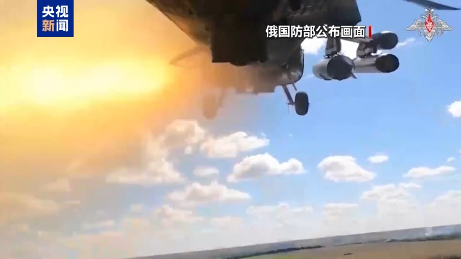 俄方宣称针对乌克兰目标进行集群打击乌军回应成功打击俄后勤枢纽并进行反攻