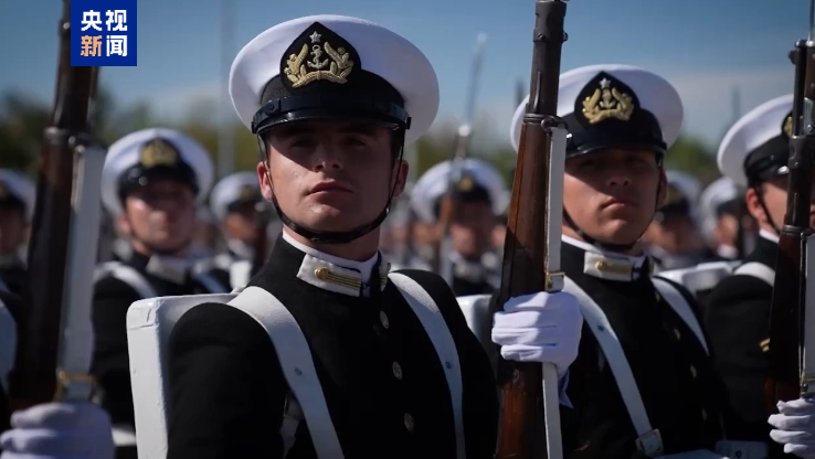 智利盛大庆祝国庆日,举行精彩阅兵仪式吸引万众瞩目