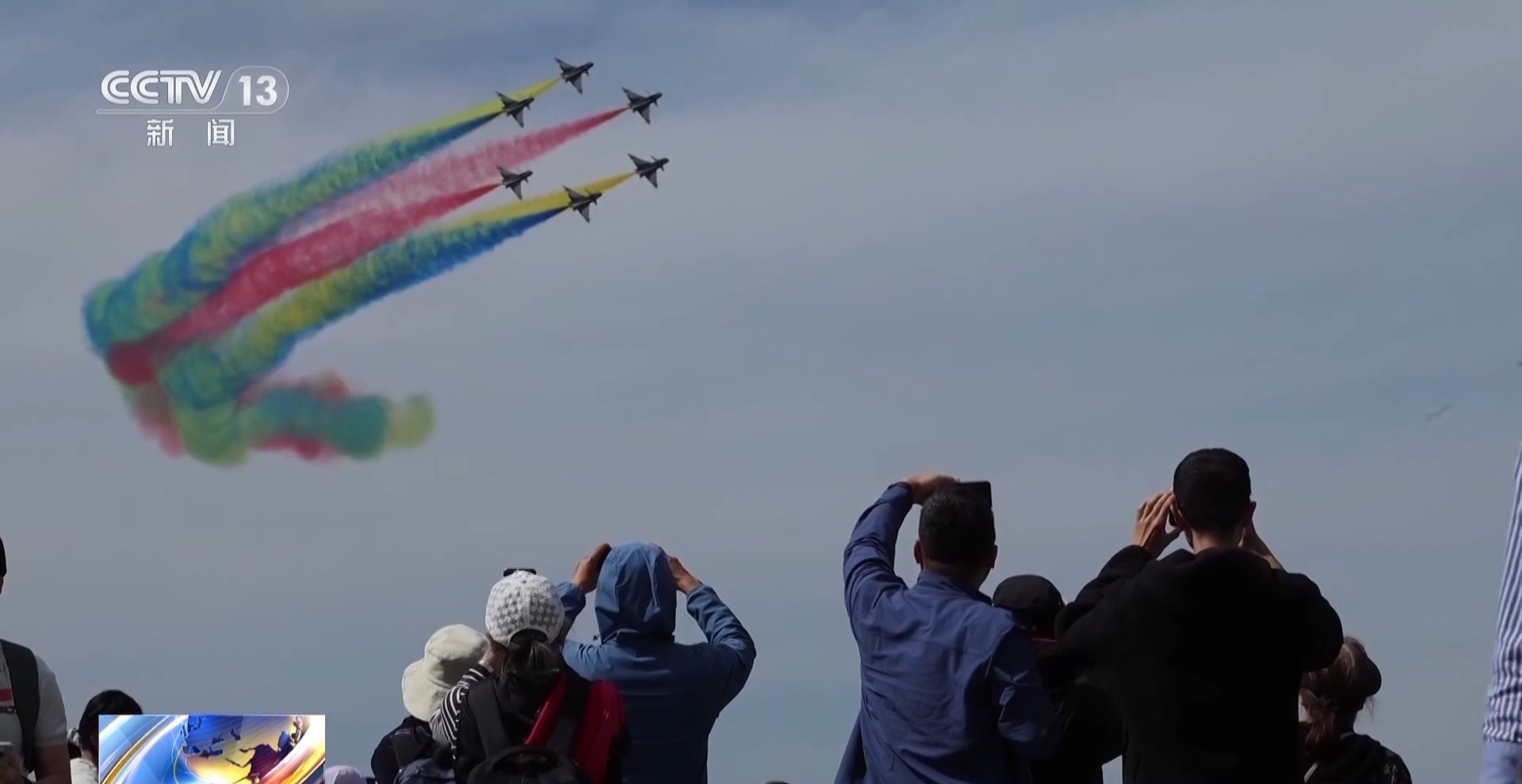观众纷至沓来长春航空展,亲历“大国重器”的魅力与风采