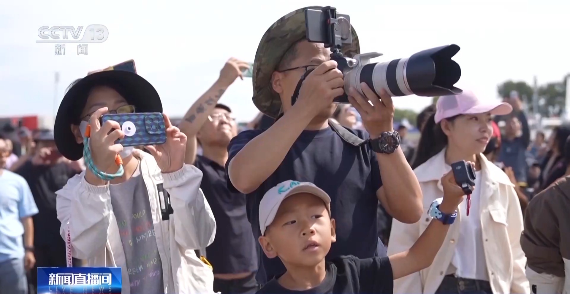 观众纷至沓来长春航空展,亲历“大国重器”的魅力与风采