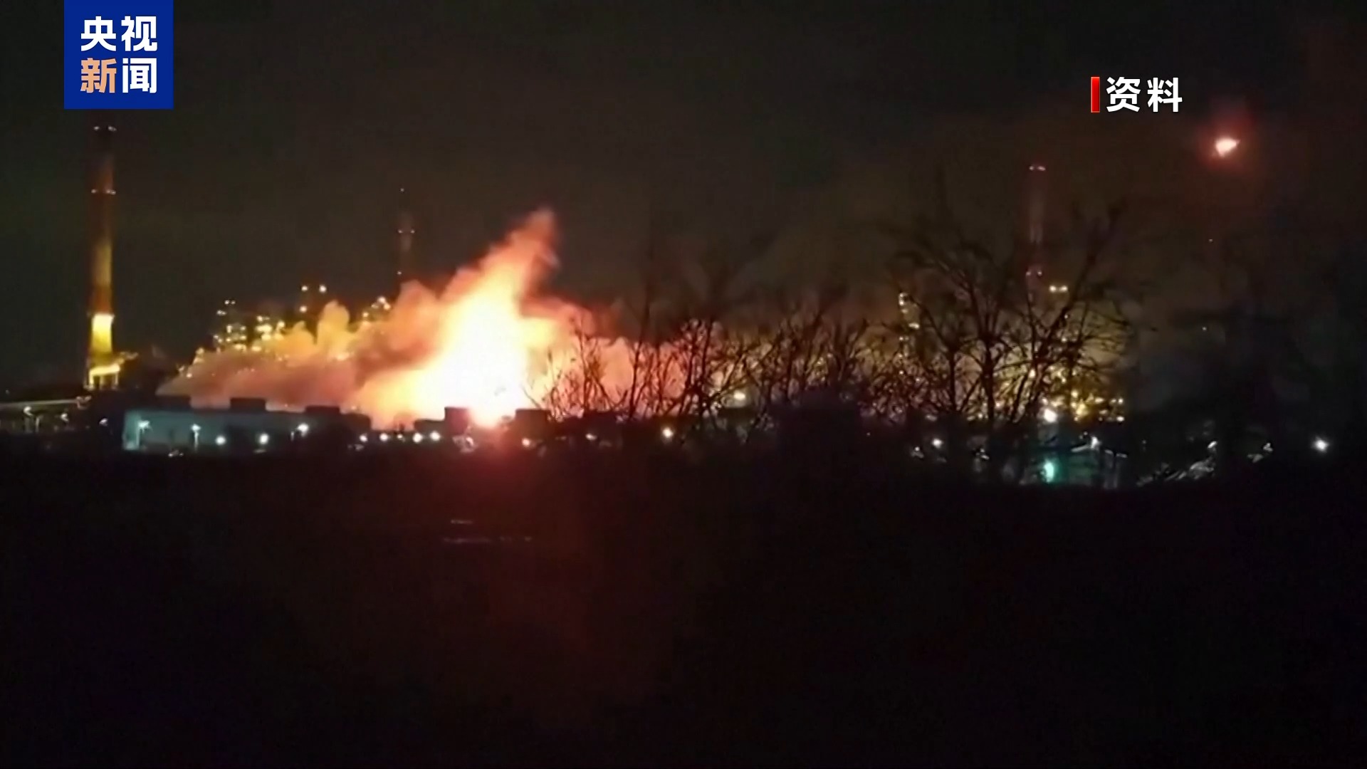 俄方宣称对乌克兰军工设施进行大规模打击,乌方则反击多处俄罗斯战略目标 俄方宣称对乌克兰军工设施进行大规模打击,乌方则反击多处俄罗斯战略目标