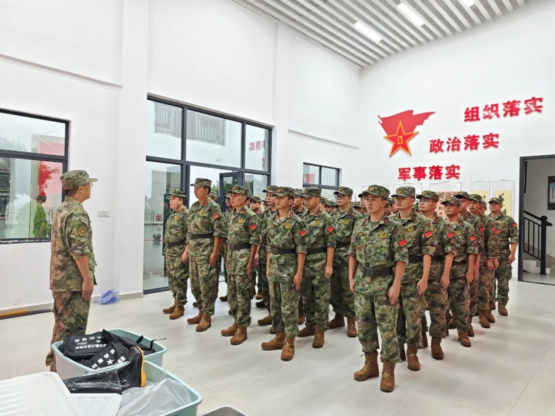 严阵以待!超强台风“桦加沙”即将来袭,人民子弟兵全力以赴保障安全