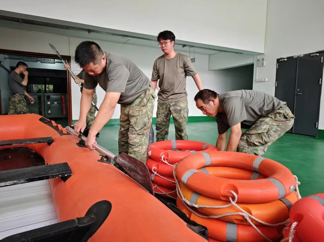 严阵以待!超强台风“桦加沙”即将来袭,人民子弟兵全力以赴保障安全