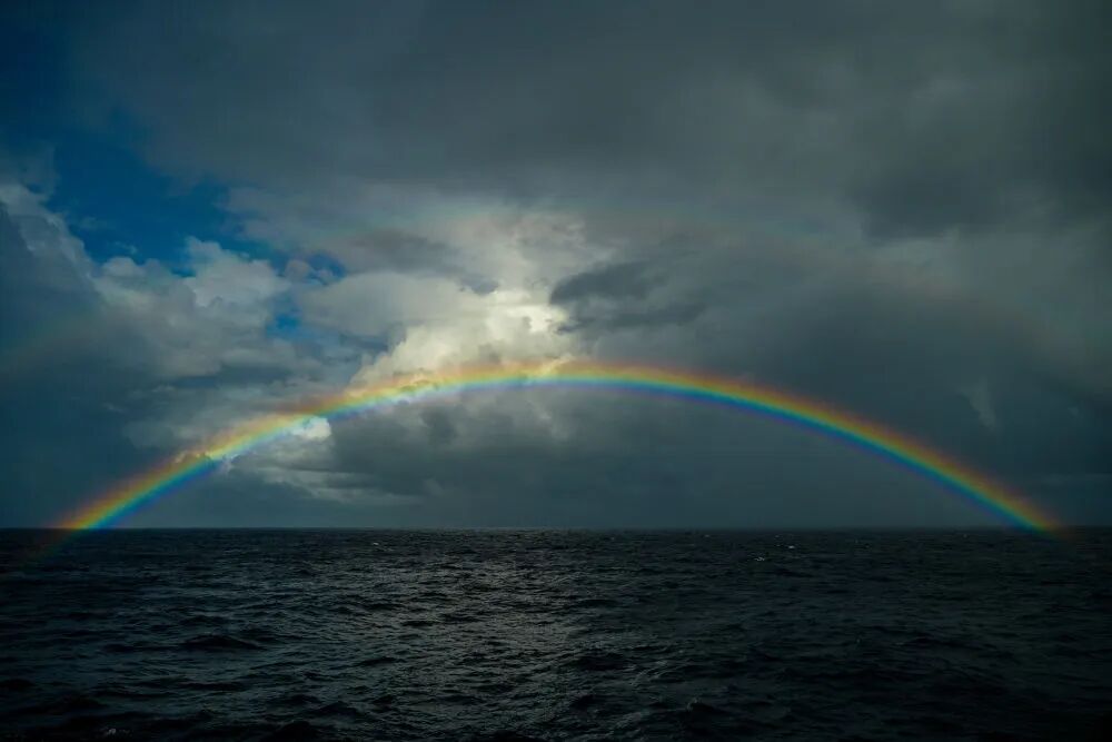 南海护卫者:坚定守护海疆的荣耀使命与责任